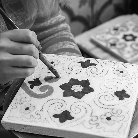 hand painting ceramic designer tiles
